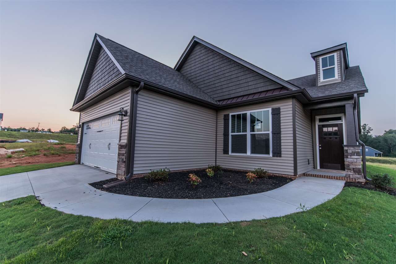 Property Photo:  413 Kensrowe Drive  SC 29316