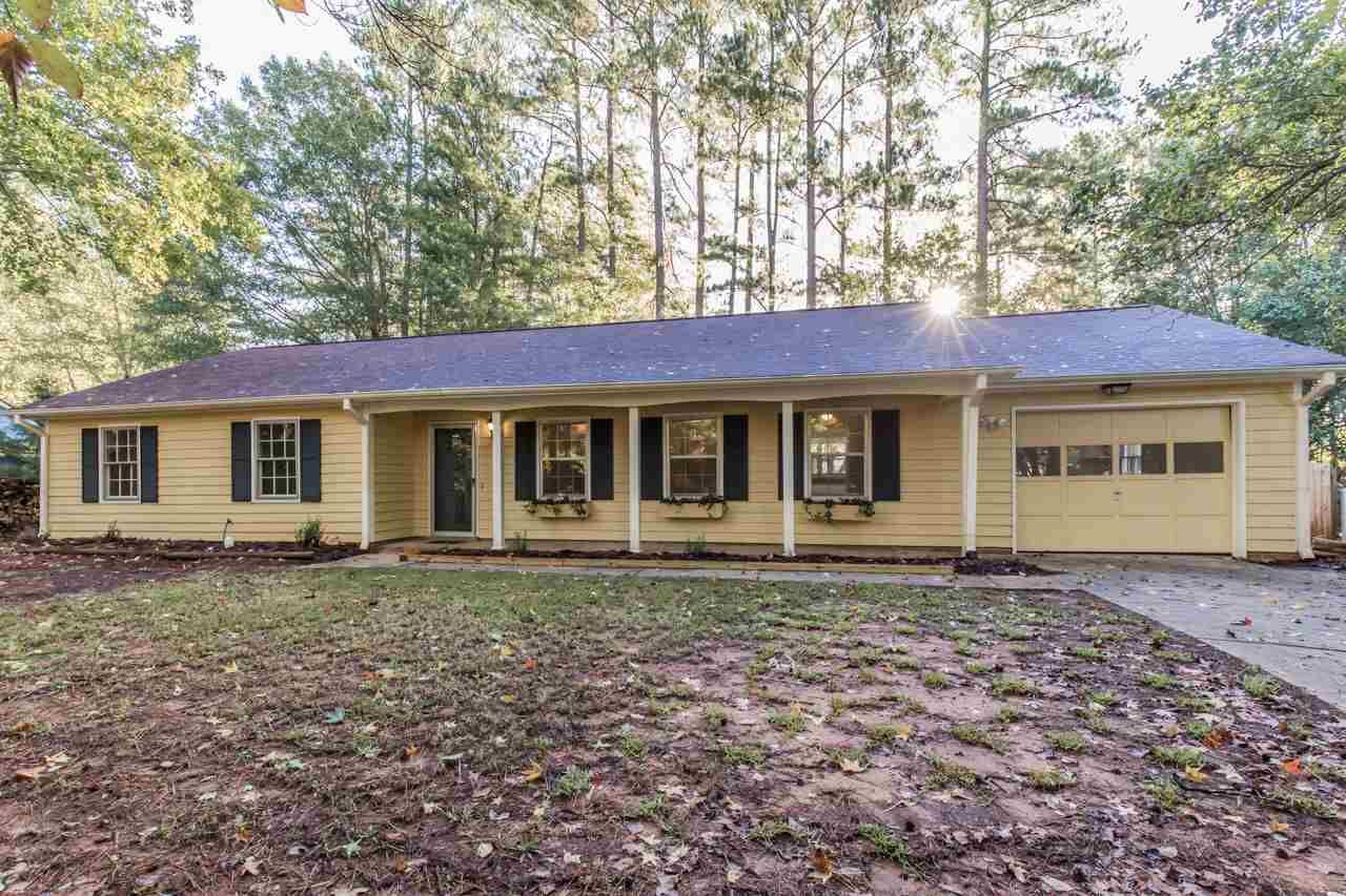 Property Photo: 198 Aspenwood Drive SC 29307