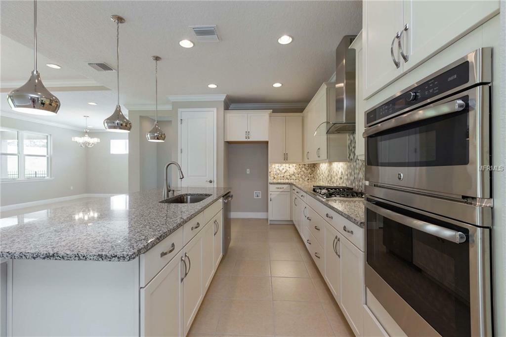 Property Photo:  1287 Victoria Hills Drive N  FL 32724 