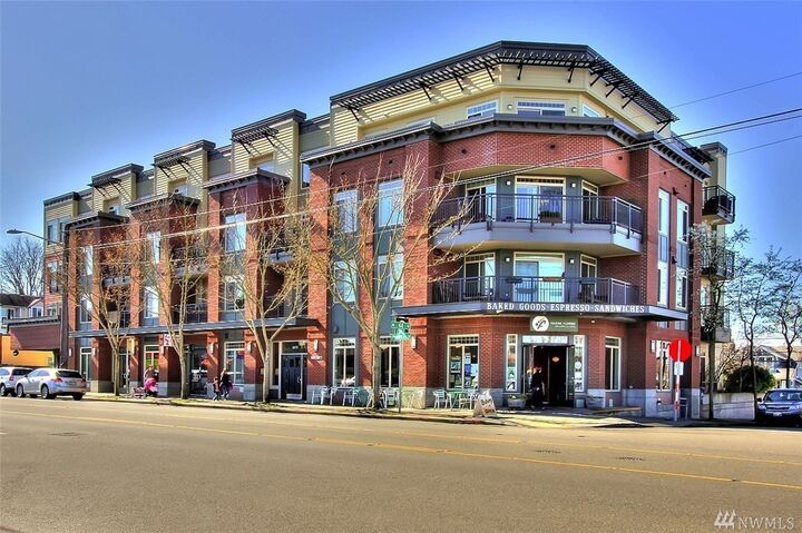 6015 Phinney Ave N 307  Seattle WA 98103 photo