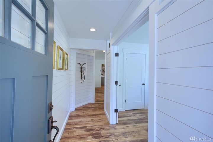 Property Photo:  4110 McKinley Avenue  WA 98014 