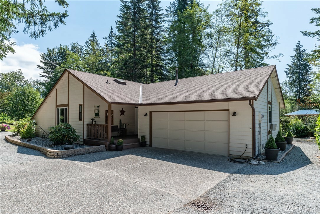 Property Photo:  4841 Ida Dr  WA 98284 