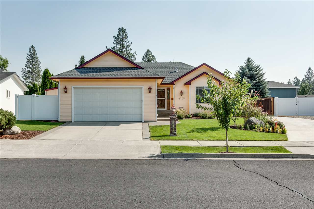 Property Photo: 6305 W Selkirk Ave WA 99208