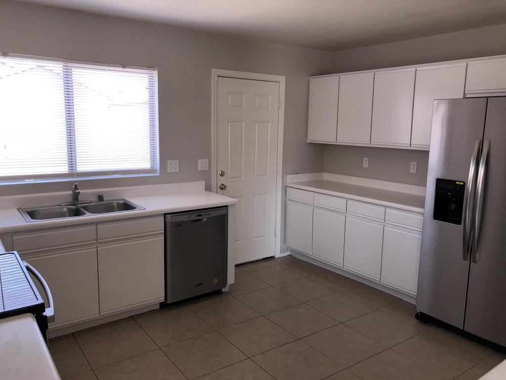 Property Photo: 8610 W Eva Street AZ 85345