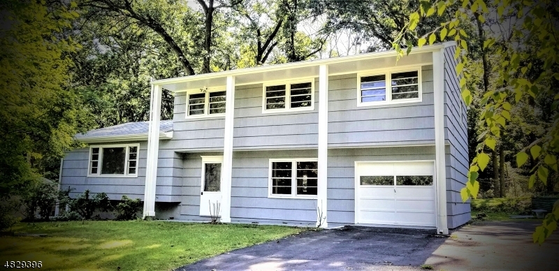 Property Photo: 39 Elliot Rd NJ 07054