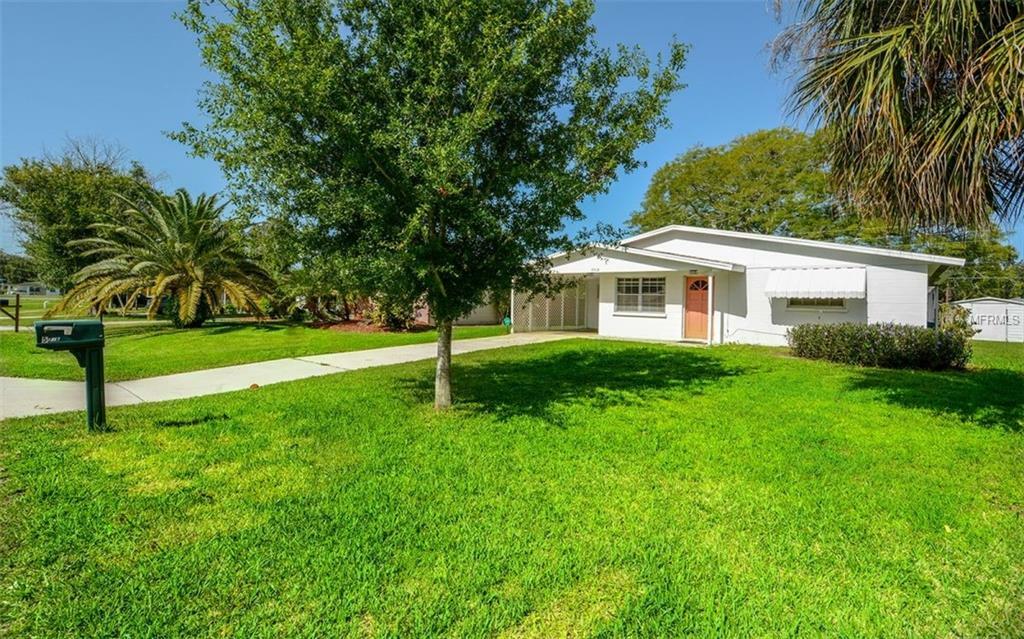 Property Photo:  5718 Murdock Avenue  FL 34231 