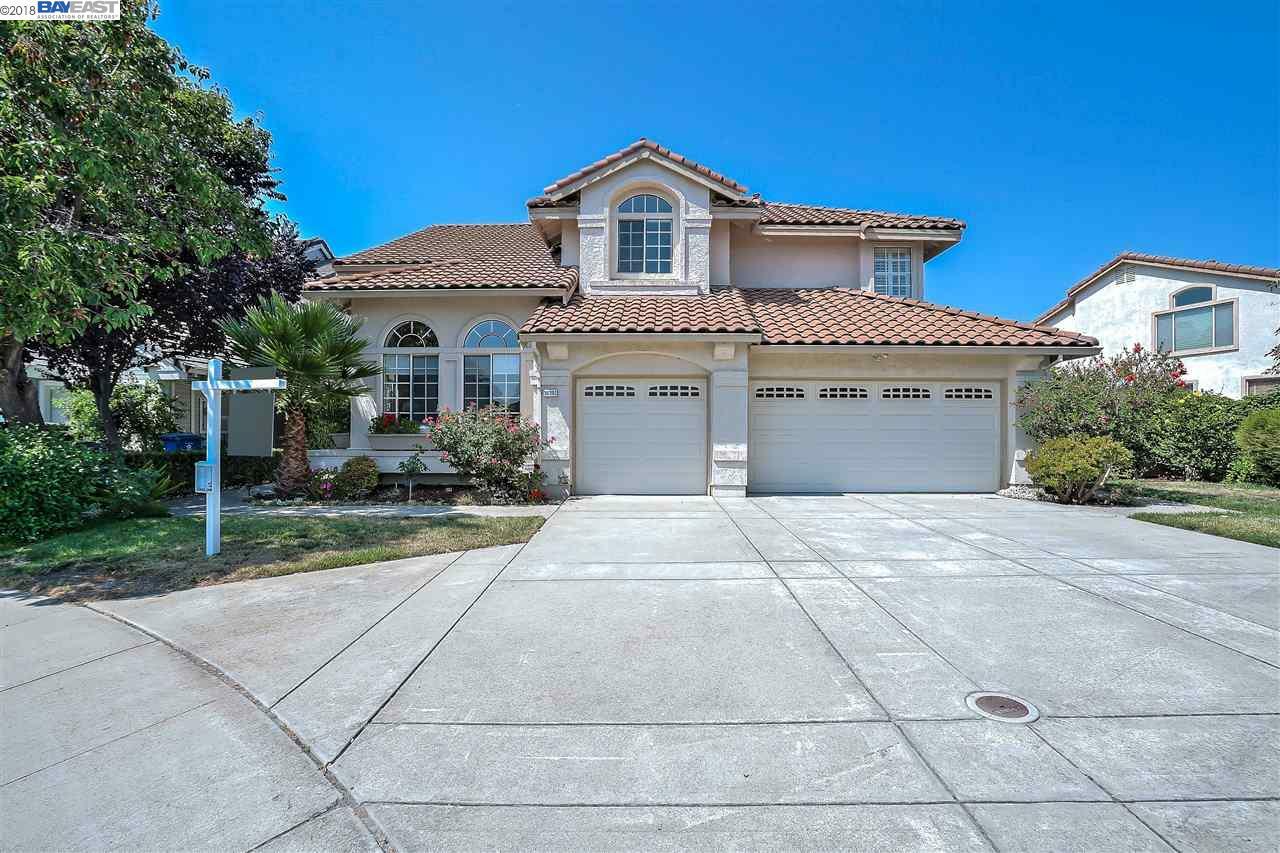 Property Photo: 36392 Swift Ct CA 94560