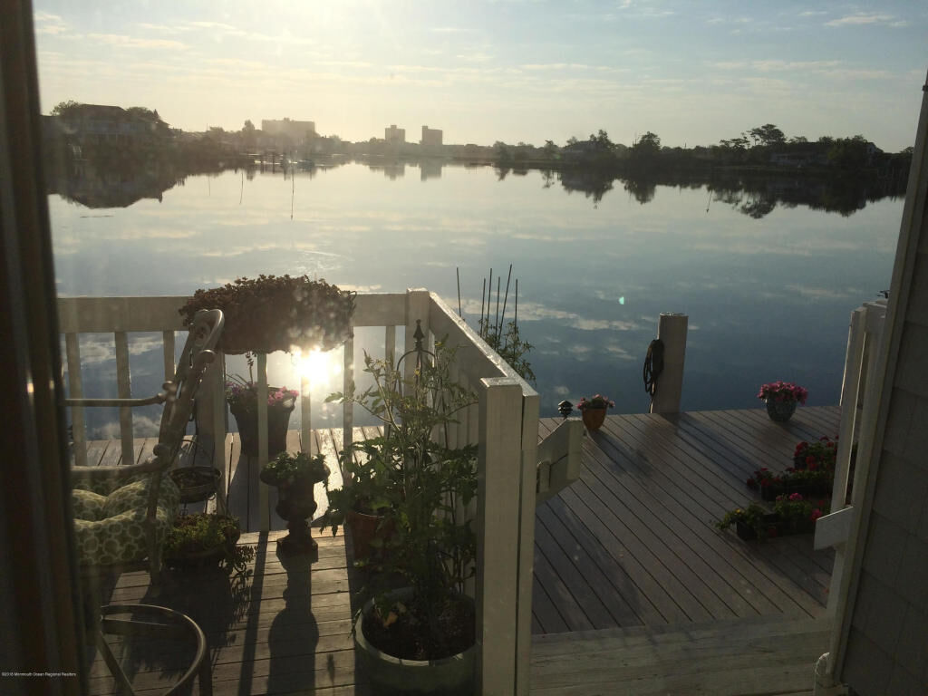Property Photo:  165 Riddle Avenue 9  NJ 07740 