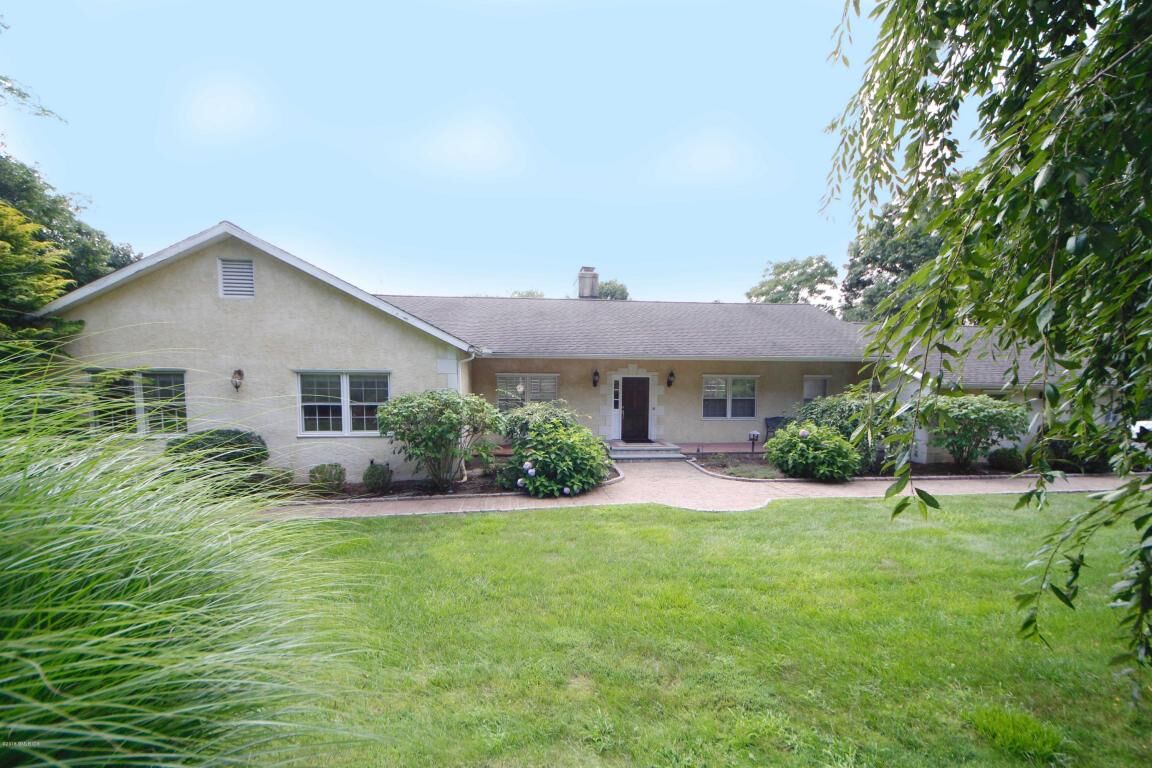 Property Photo:  1276 Westover Road  CT 06902 