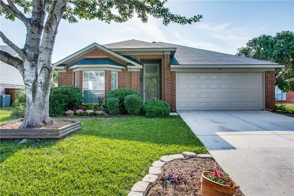 Property Photo:  727 Black Walnut Drive  TX 75065 