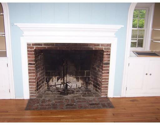 Property Photo: 200 Main St MA 01095