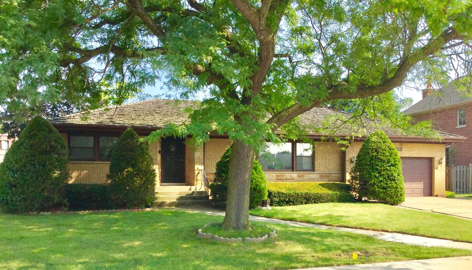 Property Photo: 8120 Balmoral Avenue IL 60656
