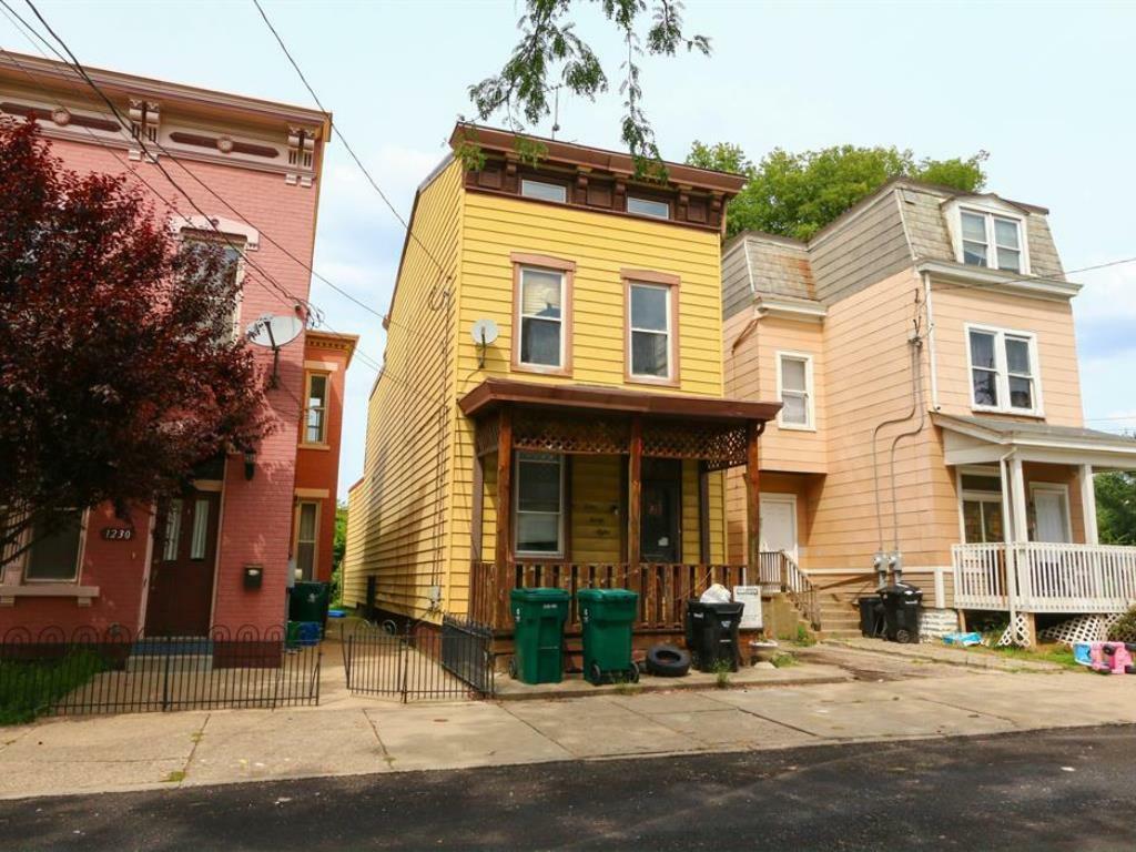 Property Photo: 1228 Bates Avenue OH 45225