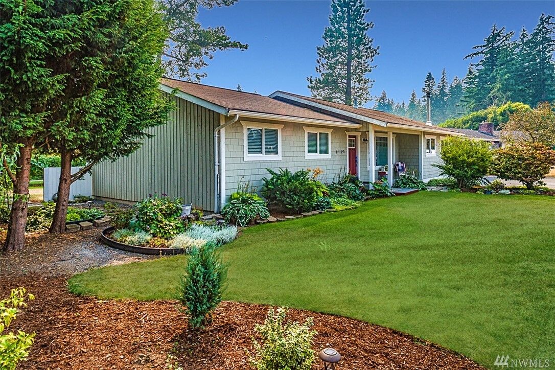 Property Photo: 5651 Northwest Dr WA 98226