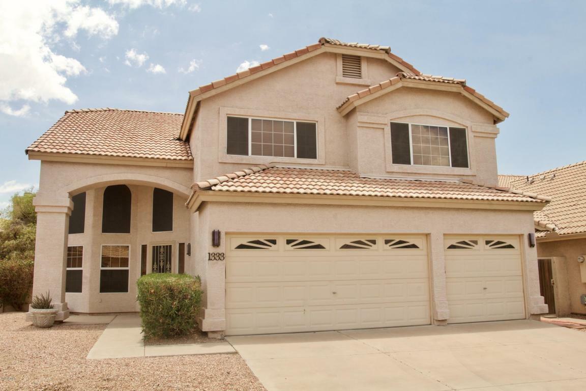 Property Photo:  1333 E Silverwood Drive  AZ 85048 