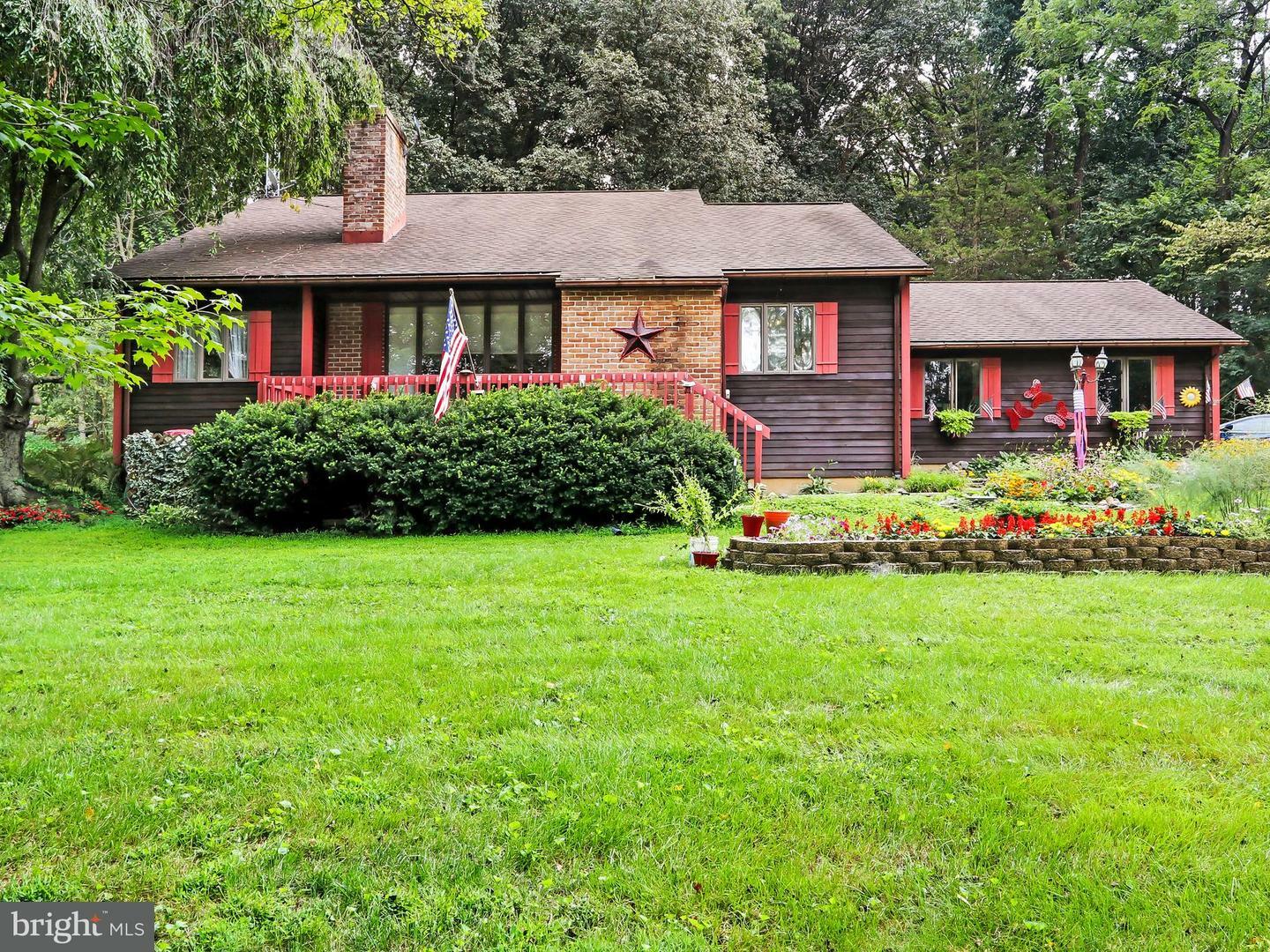 Property Photo:  415 Springfield Road  PA 17257 