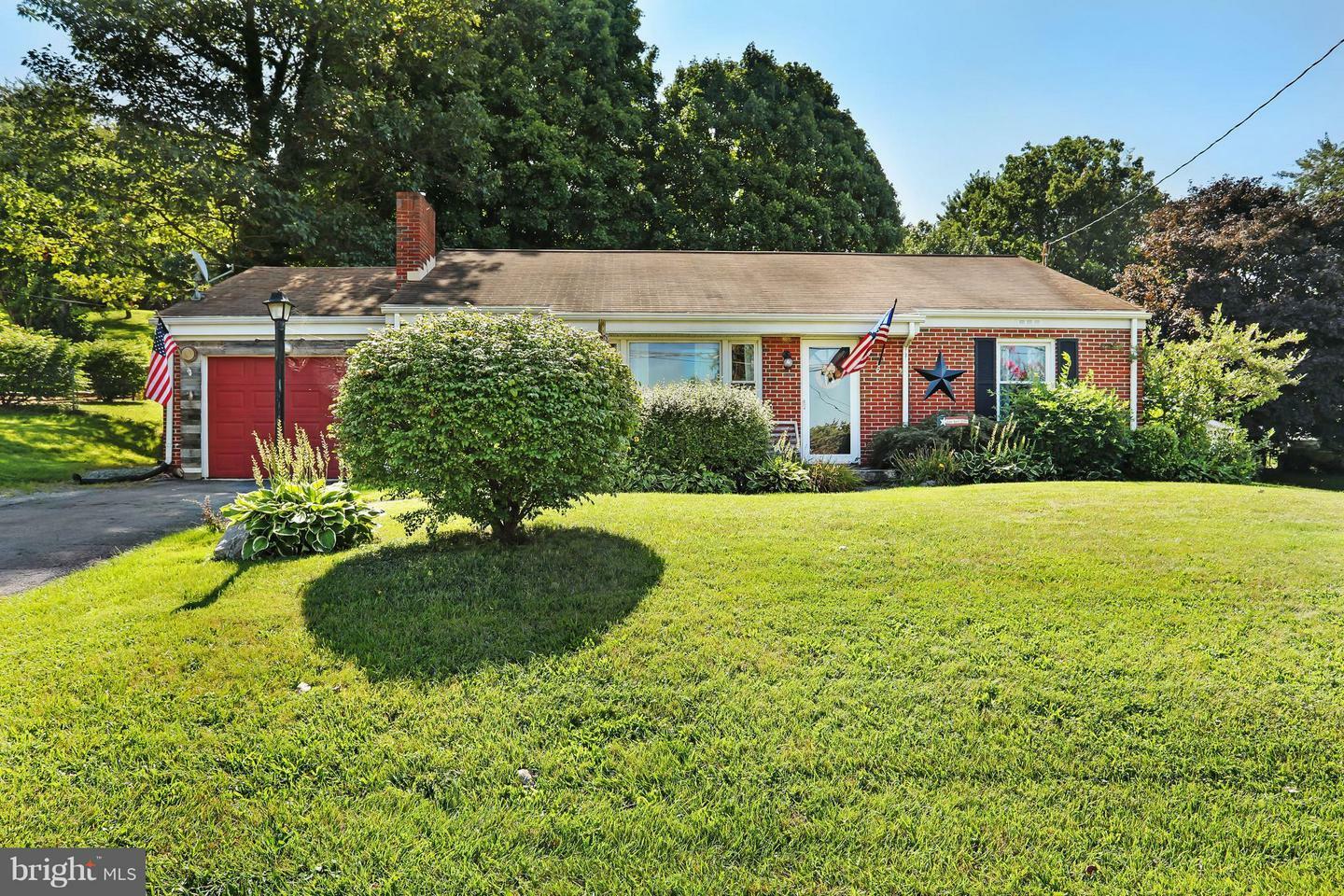 Property Photo: 11400 Orchard Road PA 17268