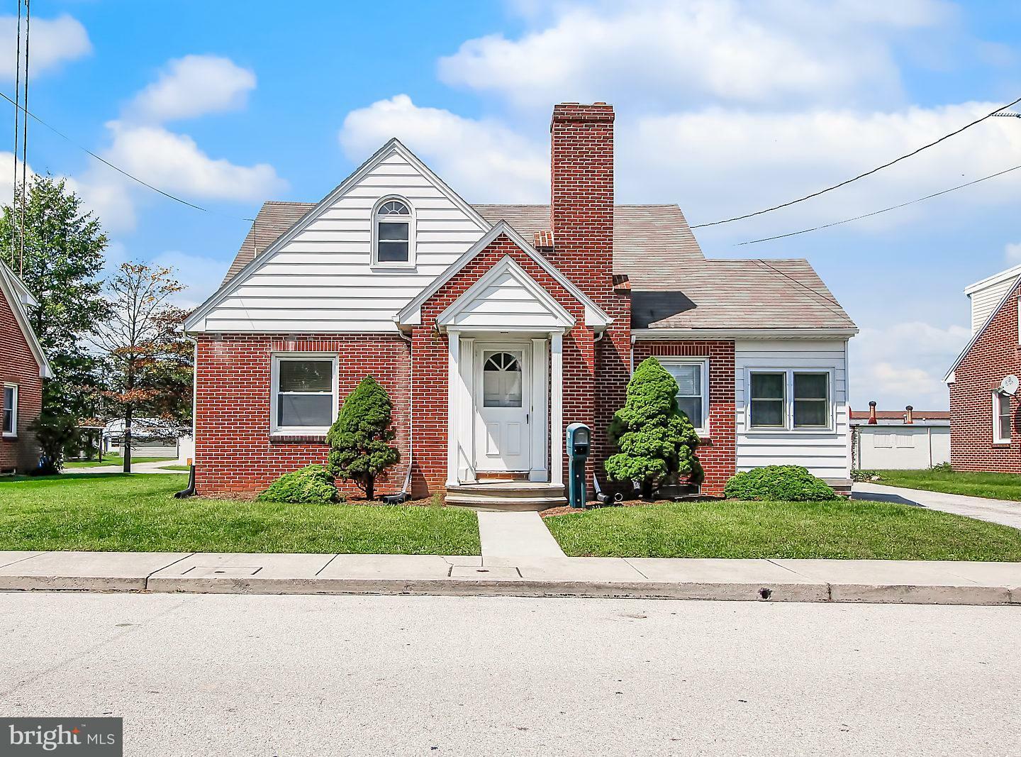 Property Photo:  30 E Myrtle Street  PA 17340 