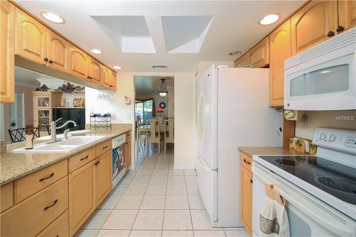 Property Photo: 5311 18th Avenue Drive W FL 34209