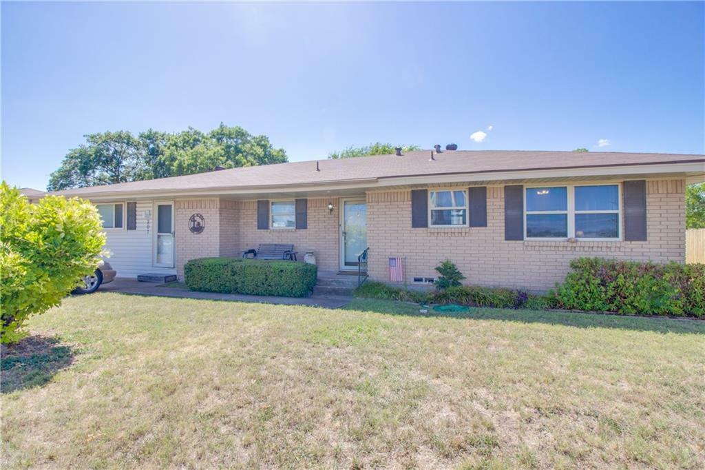 Property Photo: 201 S Parks Drive TX 75115