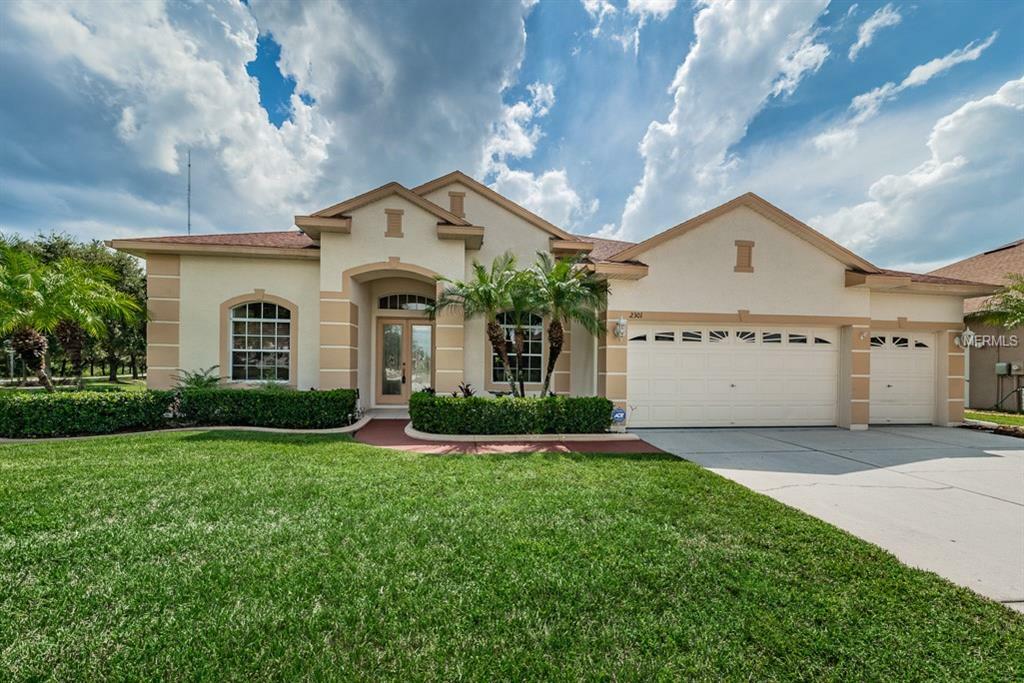 Property Photo:  2301 Wood Pointe Drive  FL 34691 