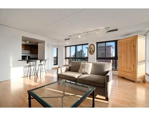 Property Photo: 60 Rantoul Street 715N MA 01915