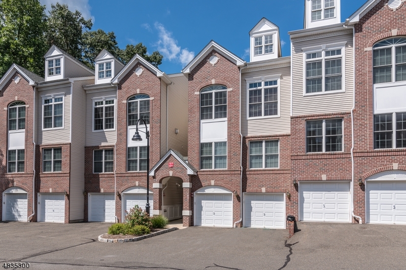 Property Photo: 9 Ashley Ct NJ 07506