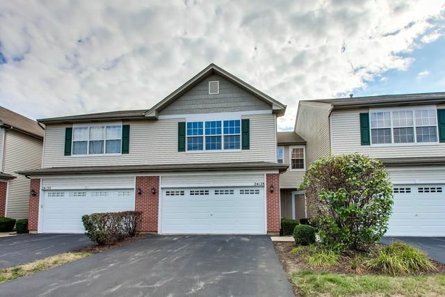 Property Photo: 24128 Walnut Circle IL 60585