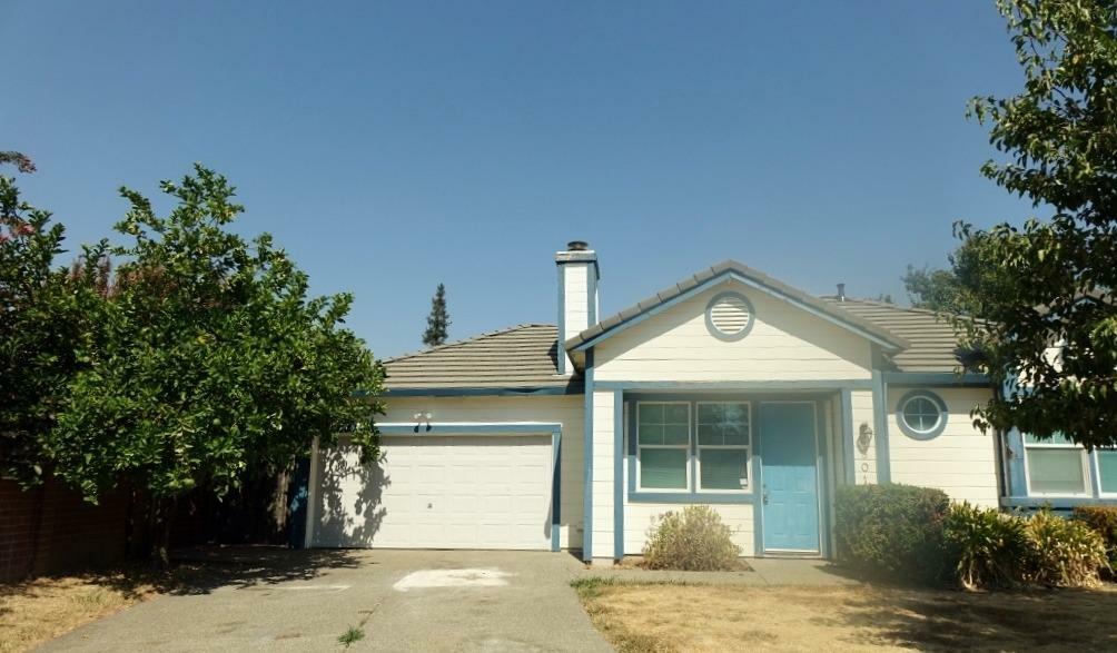 Property Photo:  6801 Newport Cove Way  CA 95823 