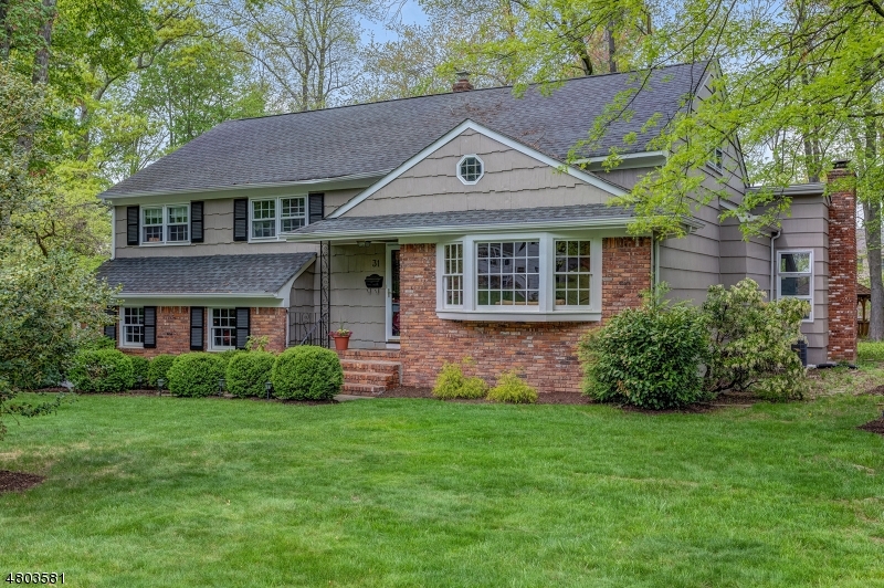 Property Photo:  31 Sagamore Dr  NJ 07974 