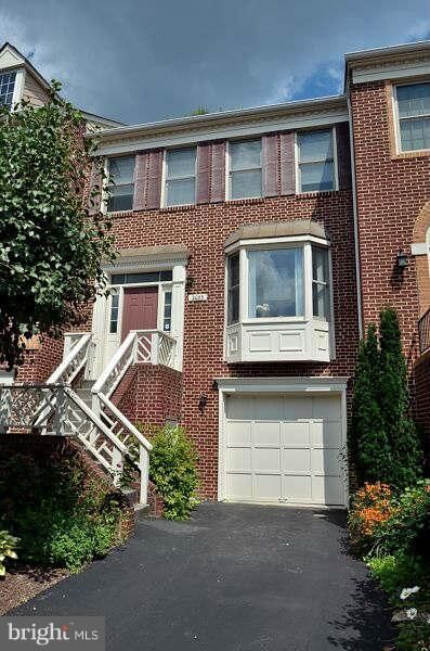 Property Photo:  2083 Gillen Lane  VA 22043 