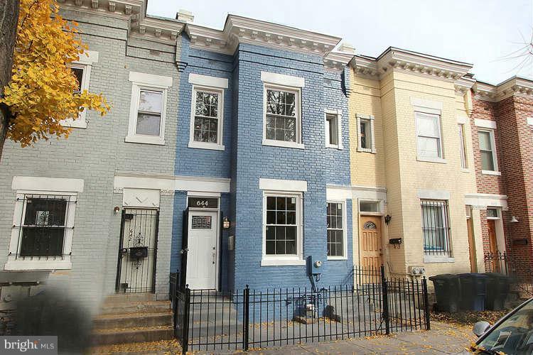 Property Photo:  644 Orleans Place NE  DC 20002 