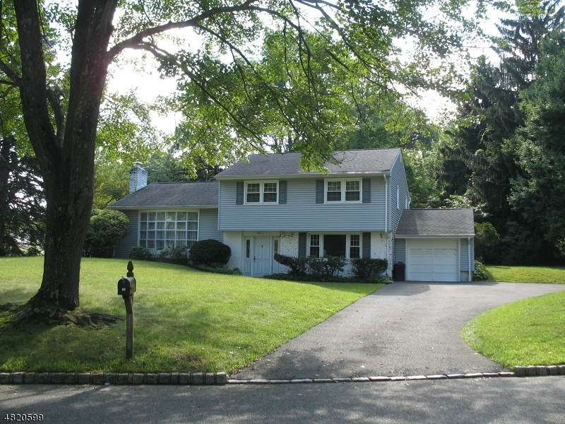 2 Briarcliff Rd  Morris Plains Boro NJ 07950 photo
