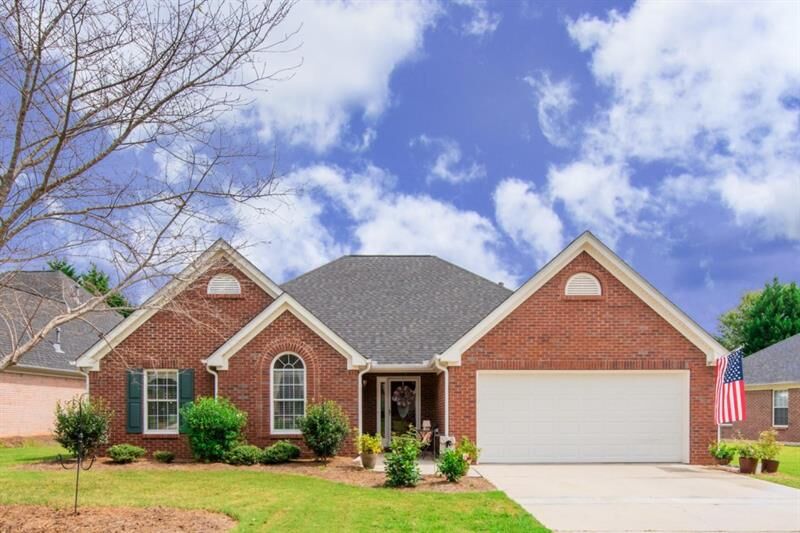 Property Photo:  181 Meridian Drive   30281 