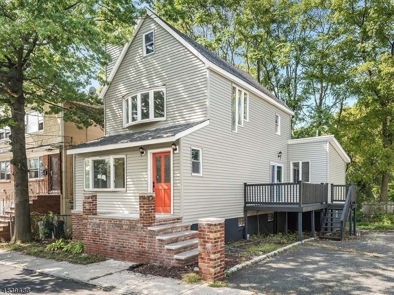 Property Photo: 230 Carnegie Pl NJ 07088