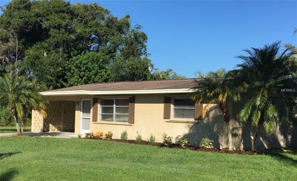 Property Photo: 173 E Seminole Drive FL 34293