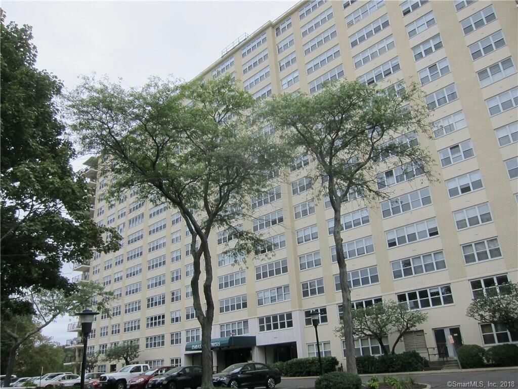 Property Photo:  2625 Park Avenue 2F  CT 06604 