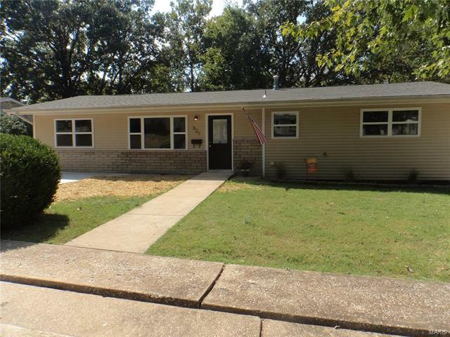 Property Photo:  521 Cedar Lane  MO 63028 