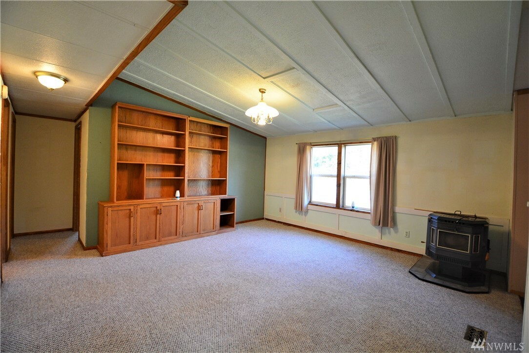 Property Photo:  17530 W Lake Goodwin Rd  WA 98292 