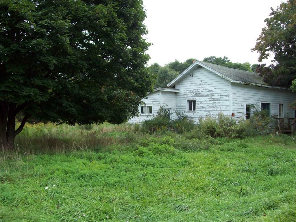 Property Photo:  7533 W Hollow Road  NY 14512 