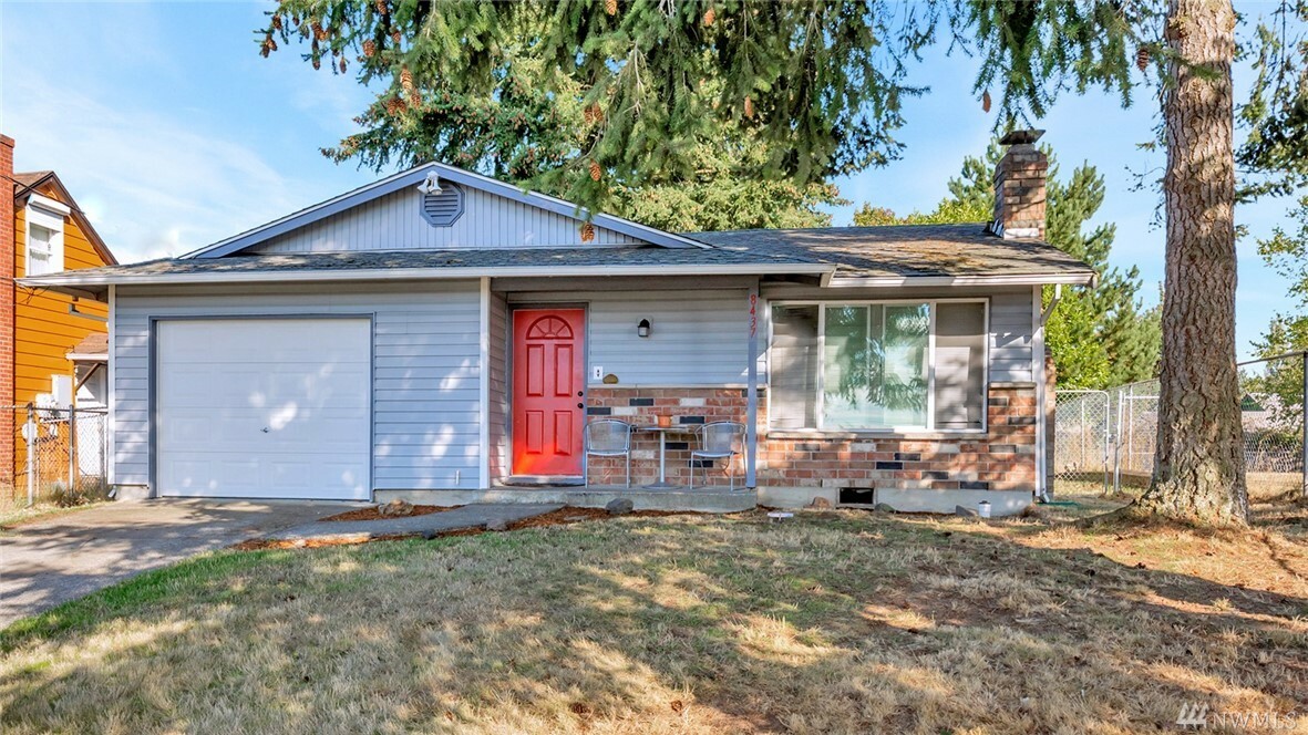 Property Photo: 8437 S G St WA 98444