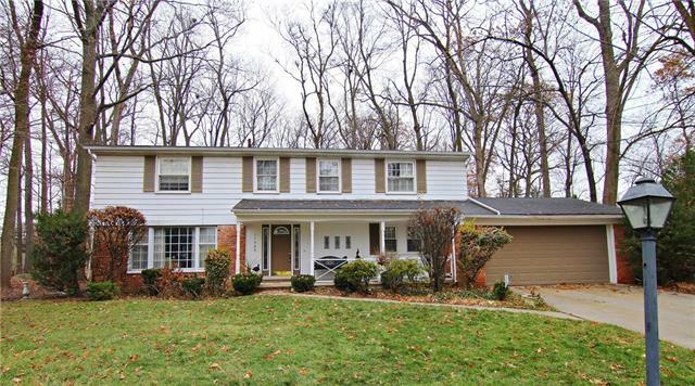 Property Photo:  31985 Olde Franklin Drive  MI 48334 