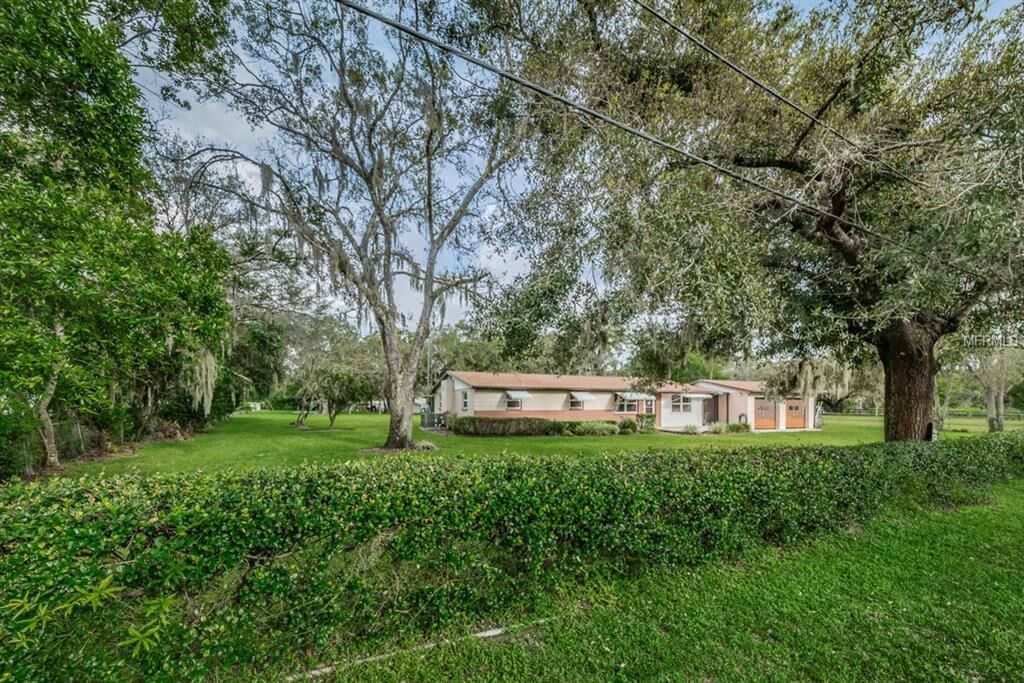 Property Photo: 13102 Gibson Lane FL 33556