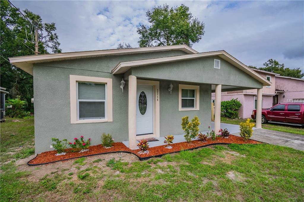 Property Photo:  2214 E Hanna Avenue  FL 33610 