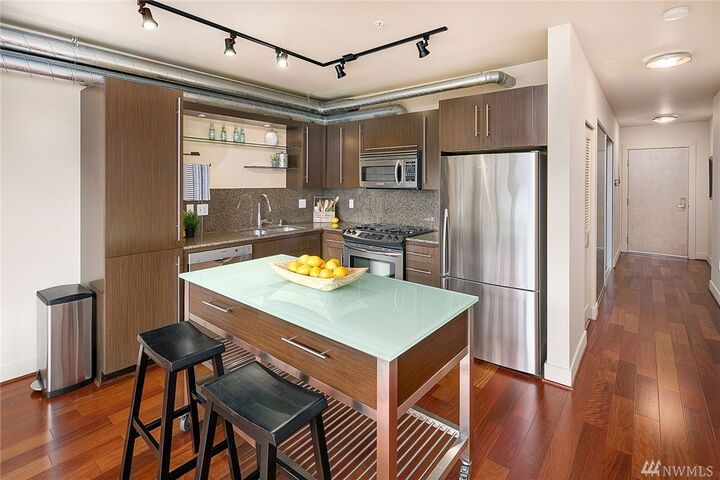 Property Photo:  530 Broadway E 503  WA 98102 