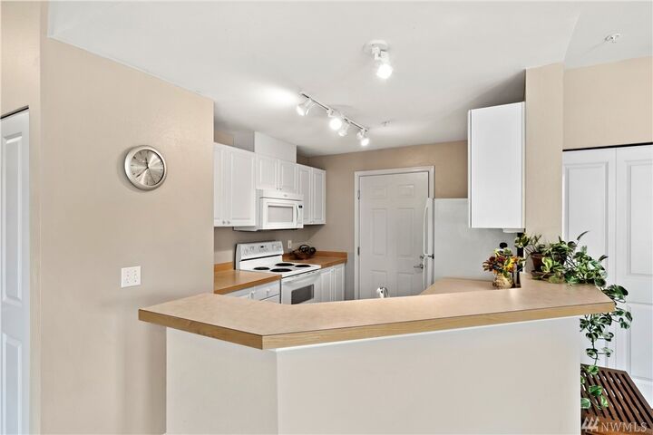 Property Photo: 14007 69th Dr SE N2 WA 98296