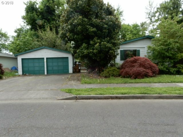 Property Photo:  3039 Stapp Dr  OR 97408 