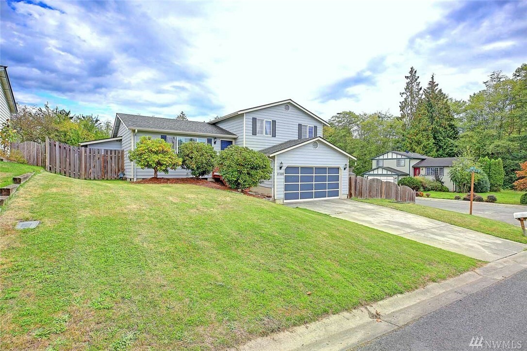 Property Photo:  27309 Country Place  WA 98292 