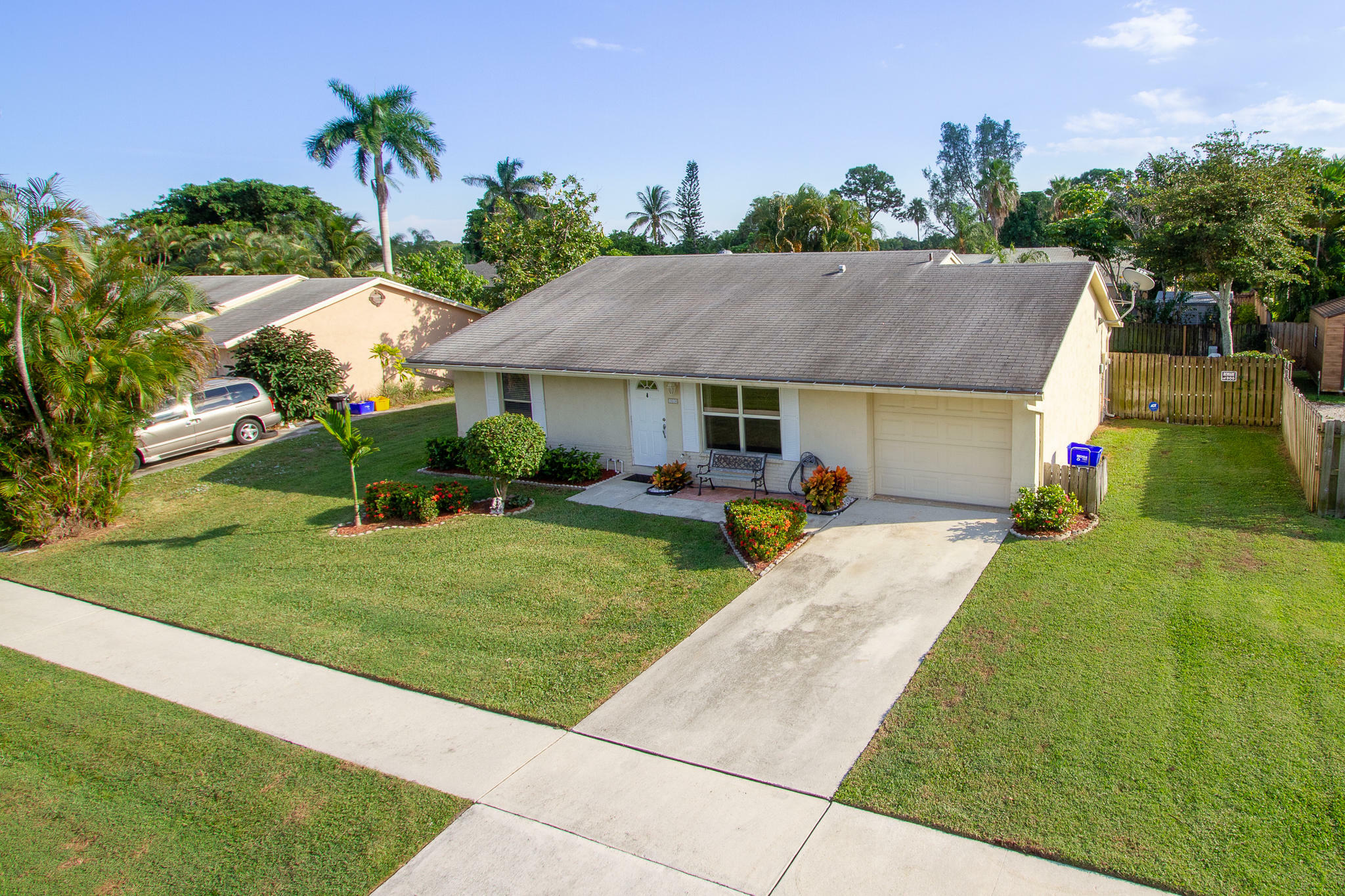 Property Photo:  4638 Carthage Circle N  FL 33463 