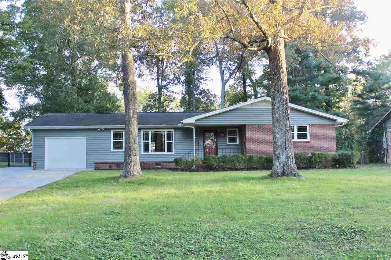 Property Photo:  301 Havenhurst Drive  SC 29687 